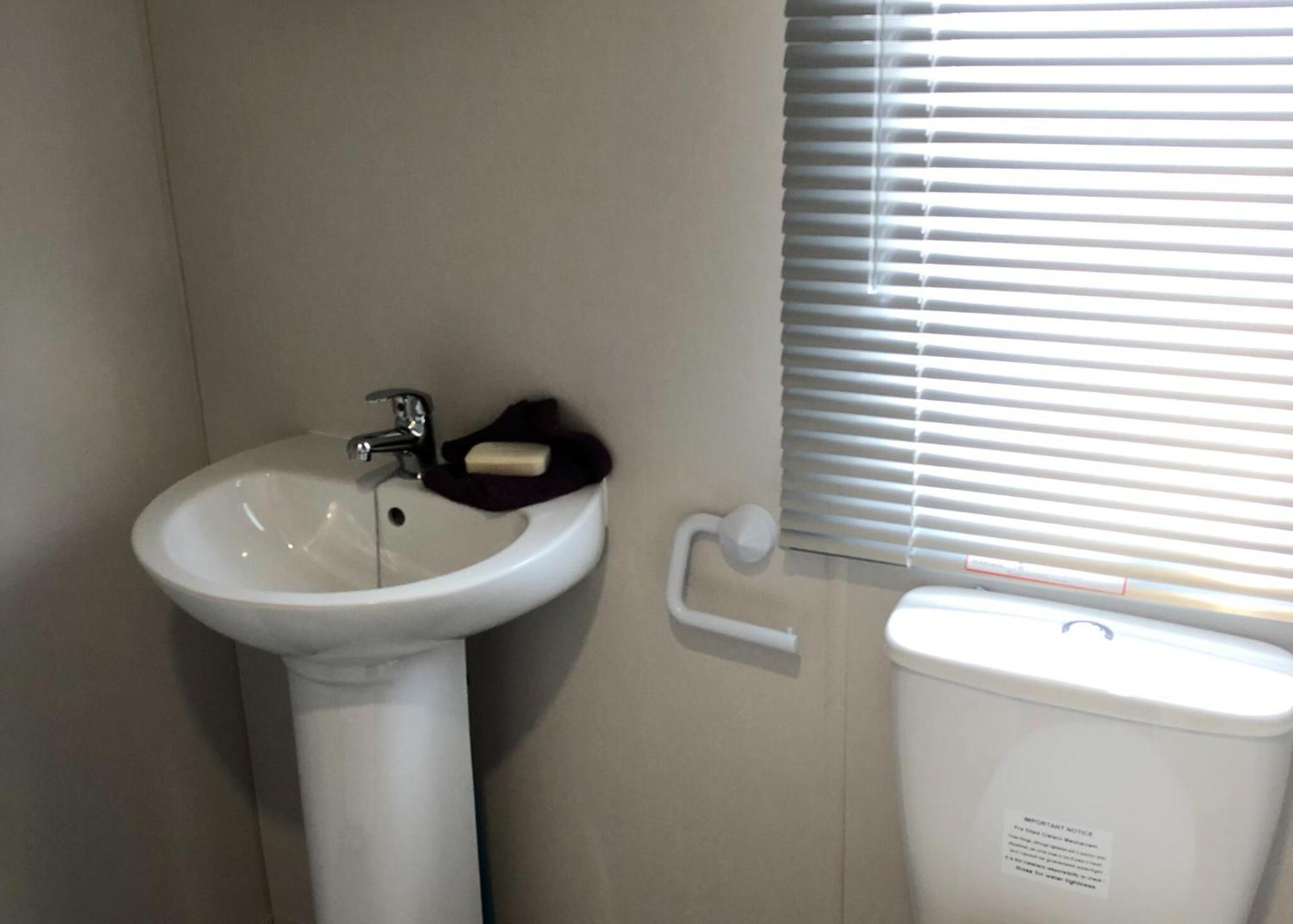 Burrowhead Holiday Village Isle of Whithorn Bilik gambar